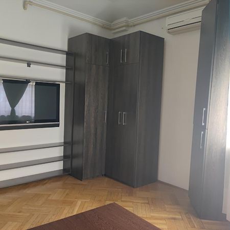 Christie'S Central Apartment Bucharest Luaran gambar